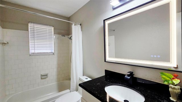 2702 N Brompton Drive, Pearland, TX 77584