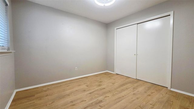 2702 N Brompton Drive, Pearland, TX 77584