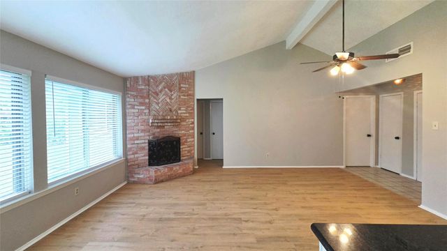 2702 N Brompton Drive, Pearland, TX 77584