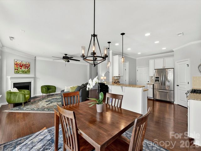 6017 Carrollton Lane, Charlotte, NC 28210