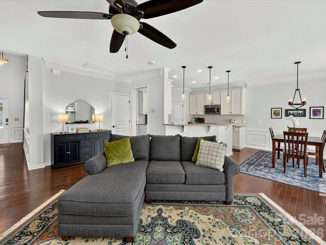 6017 Carrollton Lane, Charlotte, NC 28210