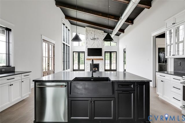 15357 Washington Hwy, Doswell, VA 23047