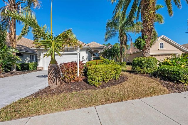6639 PEBBLE BEACH WAY, Lakewood Ranch, FL 34202
