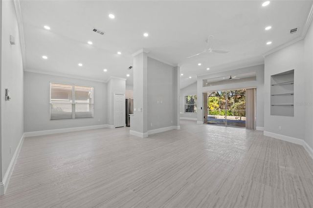 6639 PEBBLE BEACH WAY, Lakewood Ranch, FL 34202