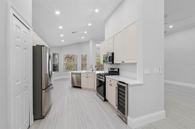 6639 PEBBLE BEACH WAY, Lakewood Ranch, FL 34202