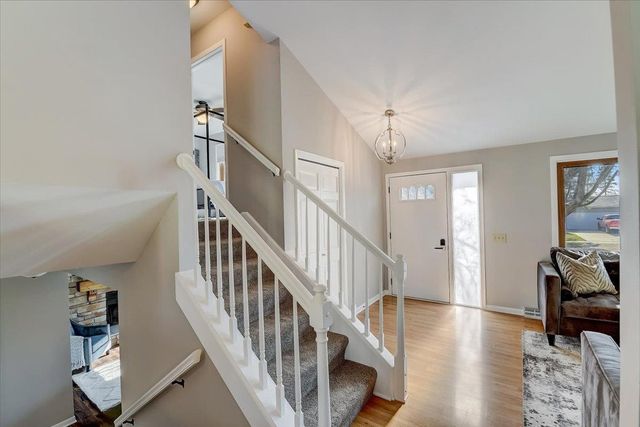 1110 Sunfield Street, Sun Prairie, WI 53590