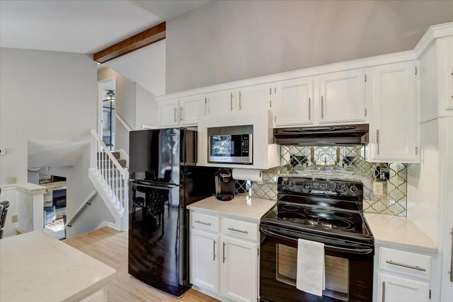1110 Sunfield Street, Sun Prairie, WI 53590