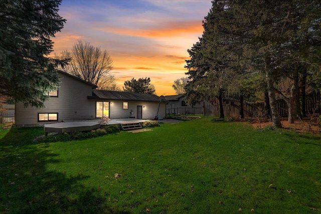 1110 Sunfield Street, Sun Prairie, WI 53590
