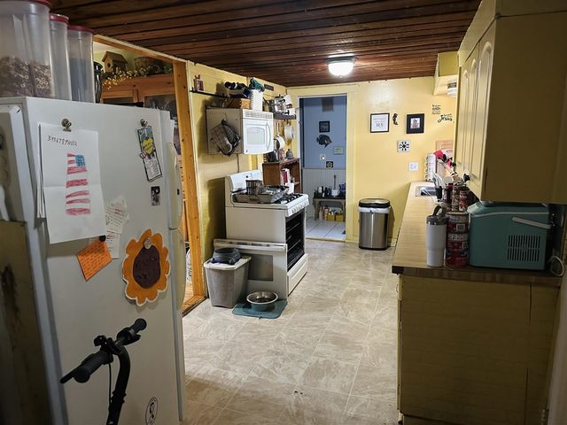 404 Ellen Street, Union City, MI 49094