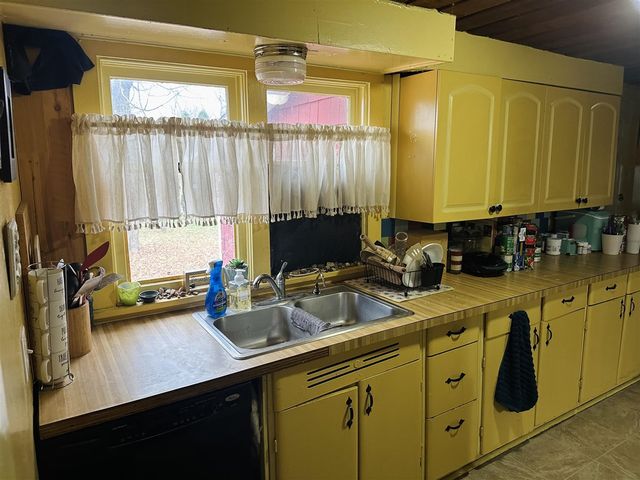 404 Ellen Street, Union City, MI 49094