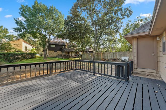 8522 Rebawood Drive, Humble, TX 77346