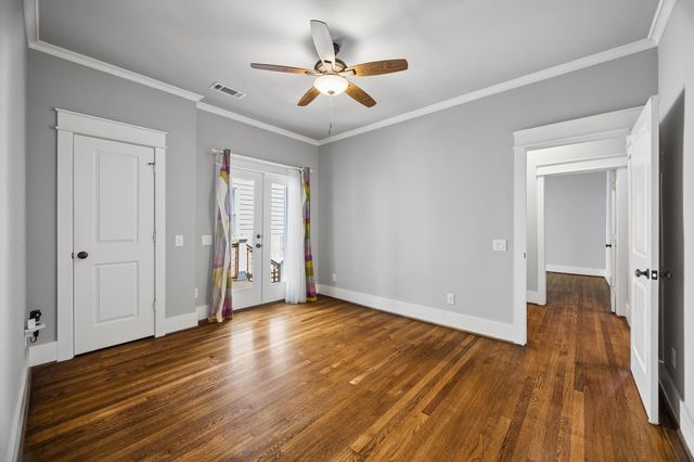 821 E 26th Street, Houston, TX 77009