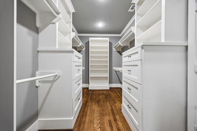 821 E 26th Street, Houston, TX 77009