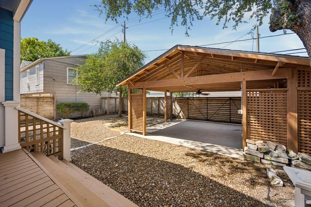 821 E 26th Street, Houston, TX 77009