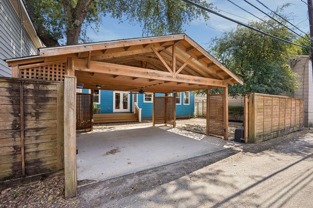 821 E 26th Street, Houston, TX 77009
