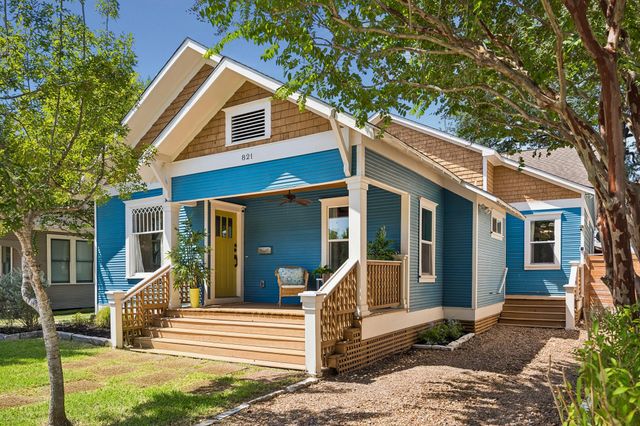 821 E 26th Street, Houston, TX 77009