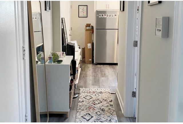 646 W Roscoe Avenue 1N, Chicago, IL 60657