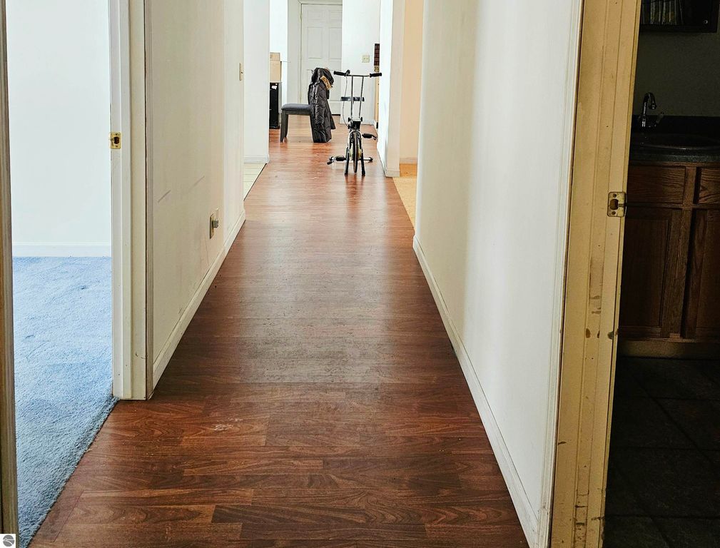 Image 16 of property listing at 90 Flanders Road, Charlotte, MI 48813