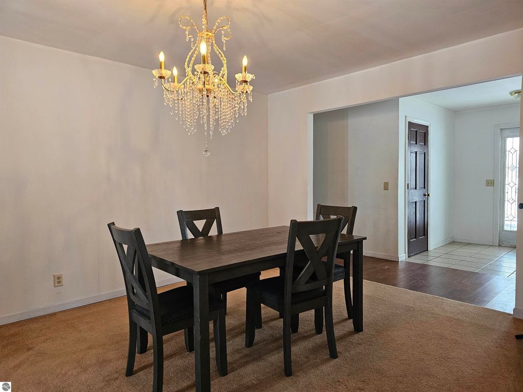 Image 21 of property listing at 90 Flanders Road, Charlotte, MI 48813