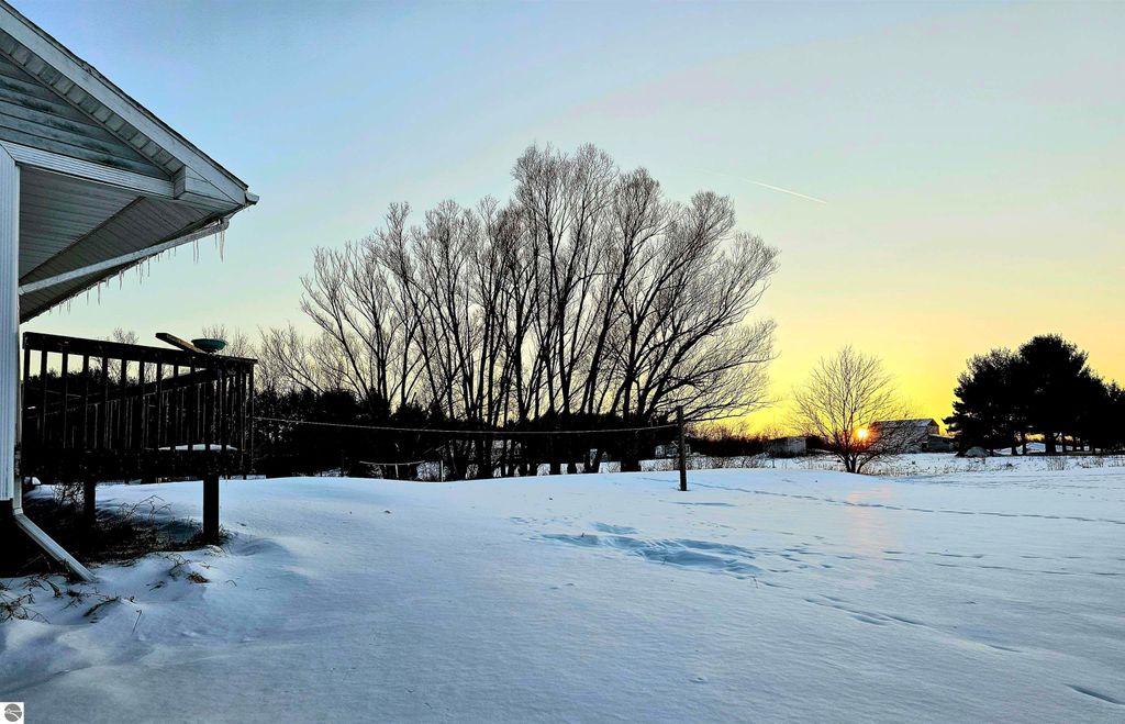 Image 33 of property listing at 90 Flanders Road, Charlotte, MI 48813