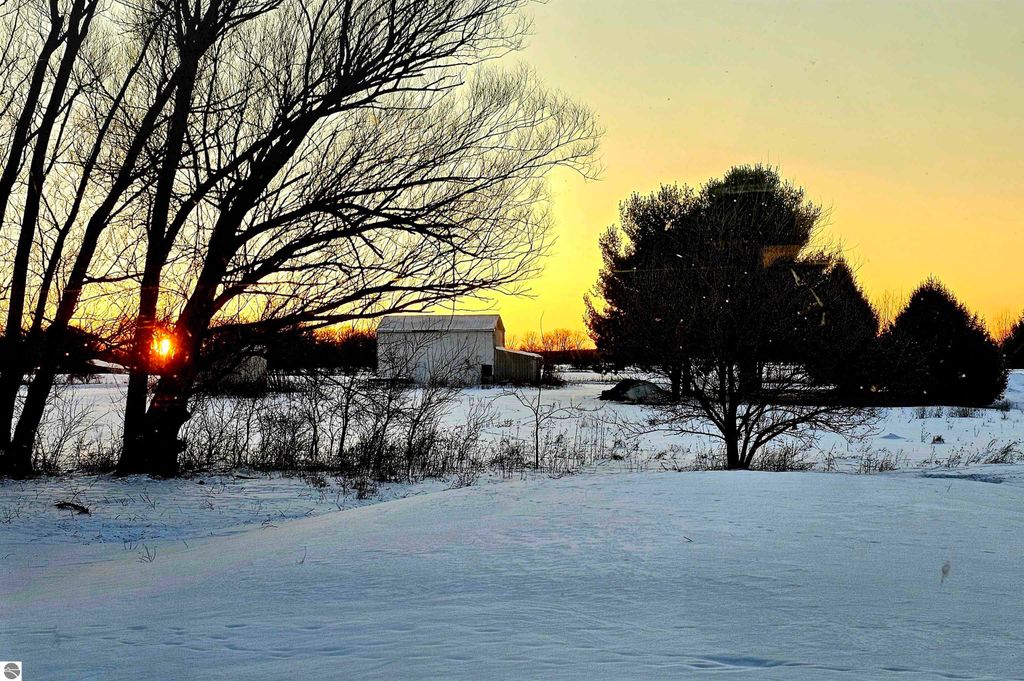 Image 34 of property listing at 90 Flanders Road, Charlotte, MI 48813