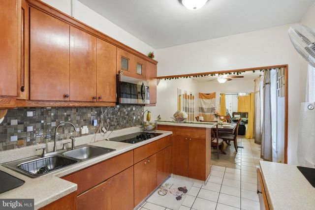 325 PEAR ST, Reading, PA 19601