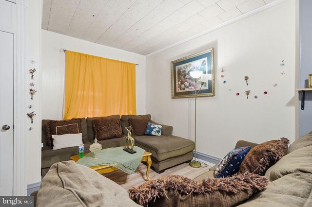 325 PEAR ST, Reading, PA 19601