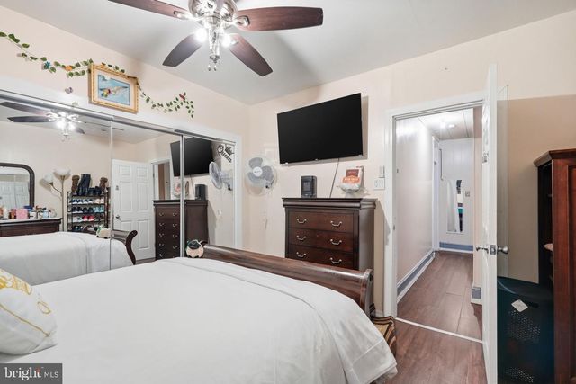 325 PEAR ST, Reading, PA 19601