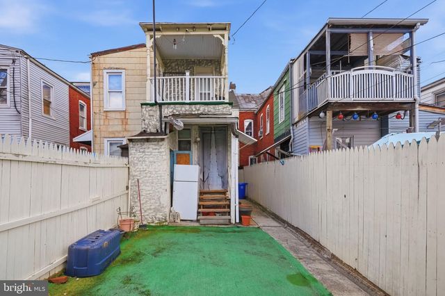 325 PEAR ST, Reading, PA 19601