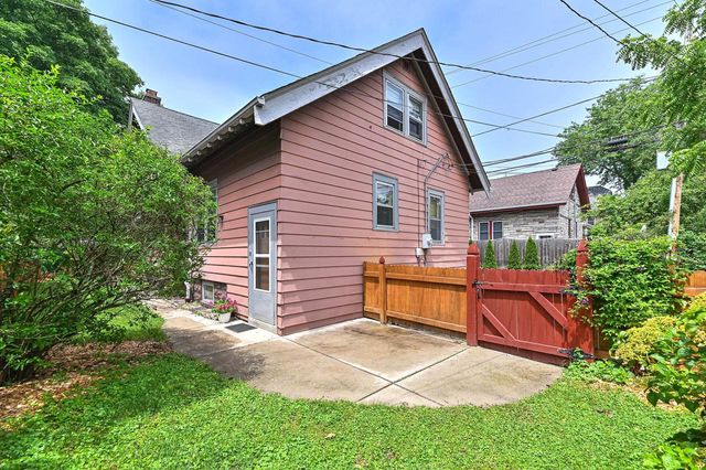 3508 N Cramer STREET, Shorewood, WI 53211