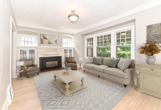 3508 N Cramer STREET, Shorewood, WI 53211