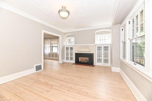 3508 N Cramer STREET, Shorewood, WI 53211