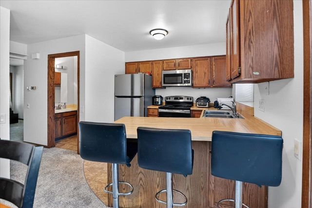 517 Knightsbridge Road, Waunakee, WI 53597