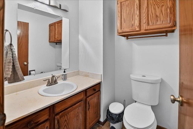 517 Knightsbridge Road, Waunakee, WI 53597
