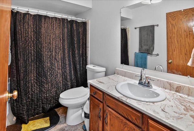 517 Knightsbridge Road, Waunakee, WI 53597