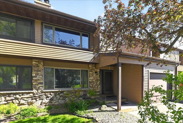 517 Knightsbridge Road, Waunakee, WI 53597