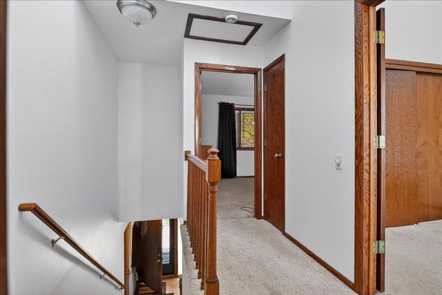 517 Knightsbridge Road, Waunakee, WI 53597