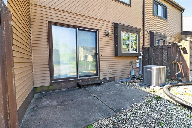 517 Knightsbridge Road, Waunakee, WI 53597
