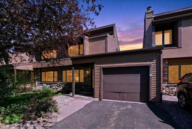 517 Knightsbridge Road, Waunakee, WI 53597