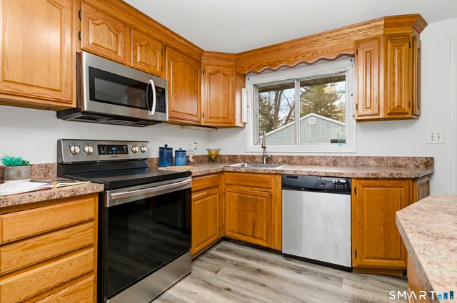 140 Cottage Grove Road, Bloomfield, CT 06002