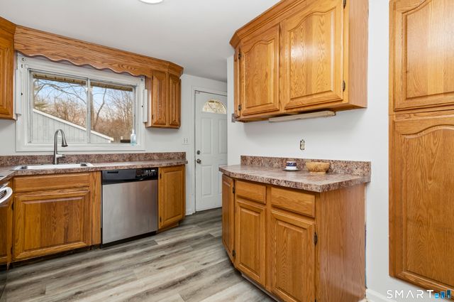140 Cottage Grove Road, Bloomfield, CT 06002