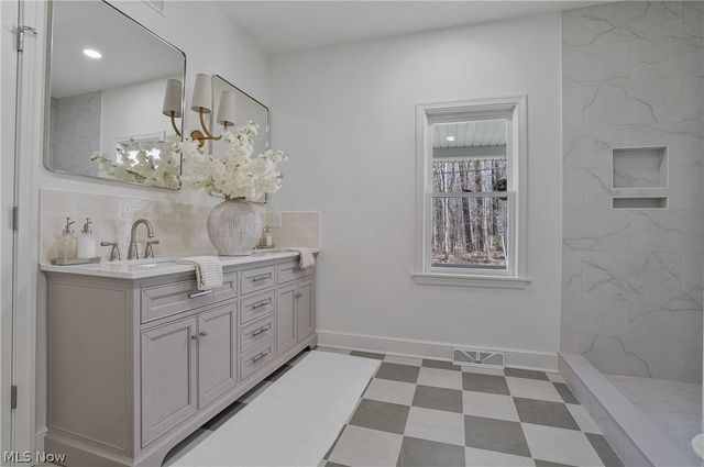 6040 Quarry Road, Poland, OH 44436