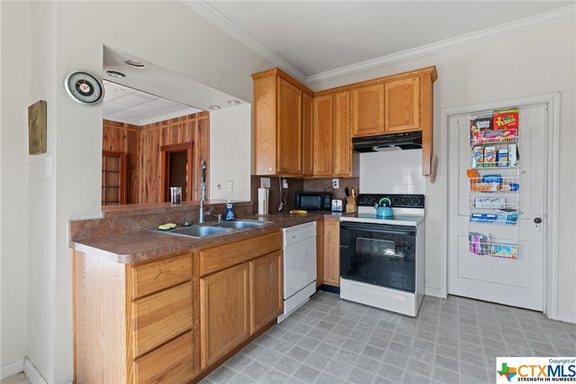 459 County Road 450, Thorndale, TX 76577