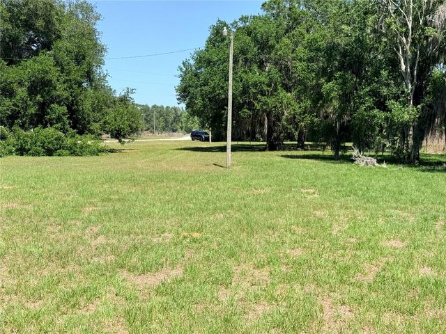 9028 MCKENDREE ROAD, Wesley Chapel, FL 33545