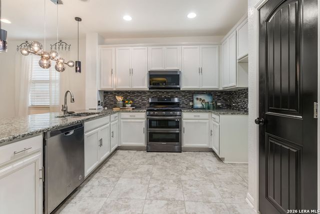 8319 Oak Harvest Dr, San Antonio, TX 78254