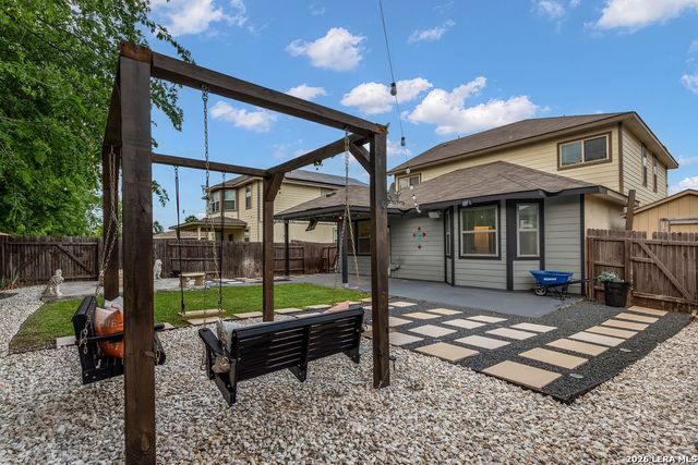 8319 Oak Harvest Dr, San Antonio, TX 78254