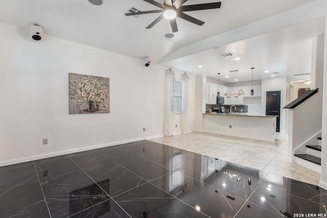8319 Oak Harvest Dr, San Antonio, TX 78254
