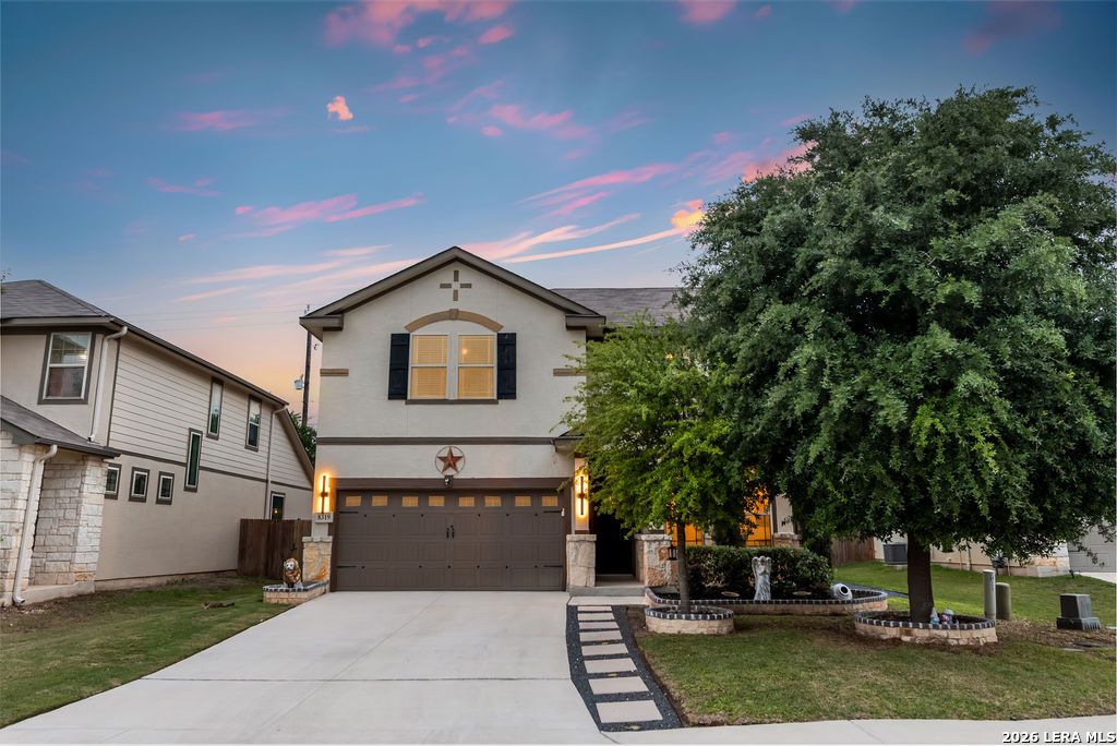 8319 Oak Harvest Dr, San Antonio, TX 78254