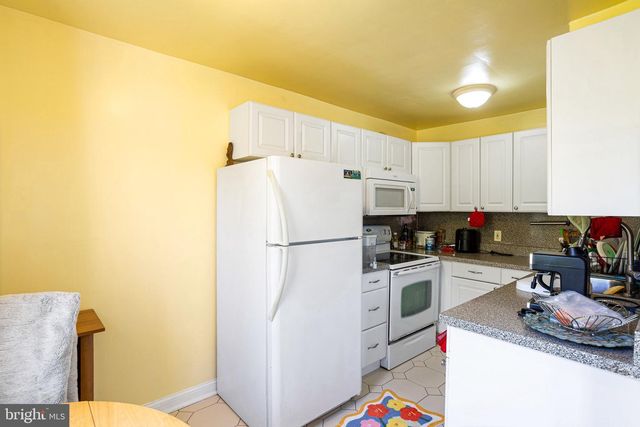620 W PARK LN, Philadelphia, PA 19144