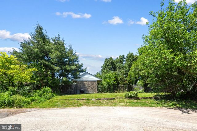620 W PARK LN, Philadelphia, PA 19144